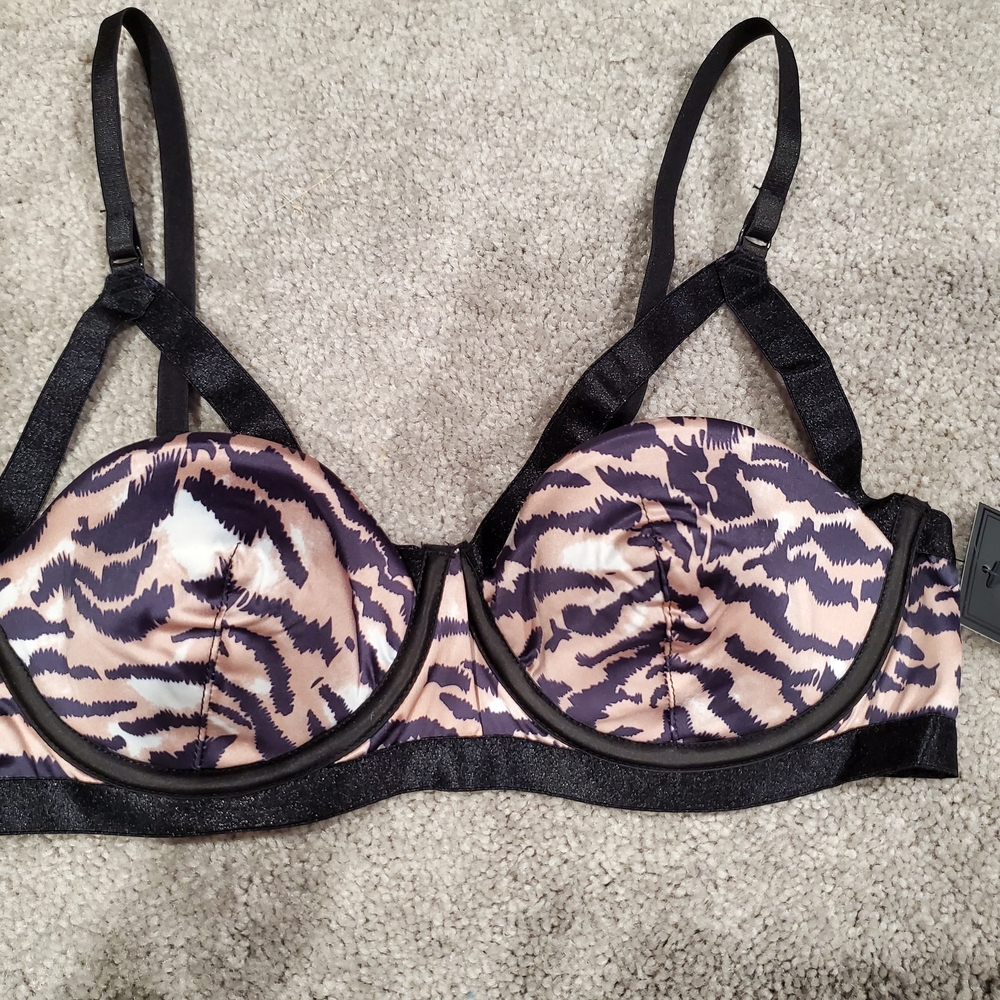 Fredricks Of Hollywood Animal Print Bra